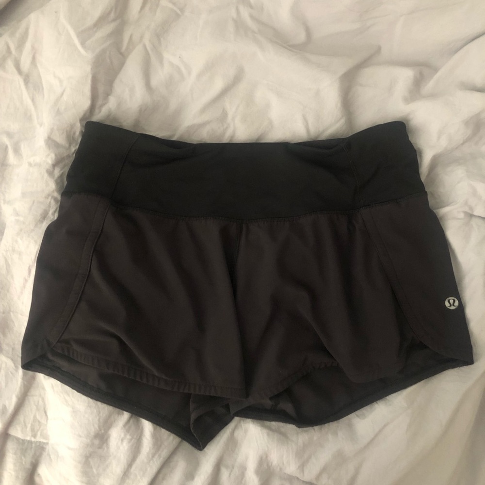 Lululemon shorts black